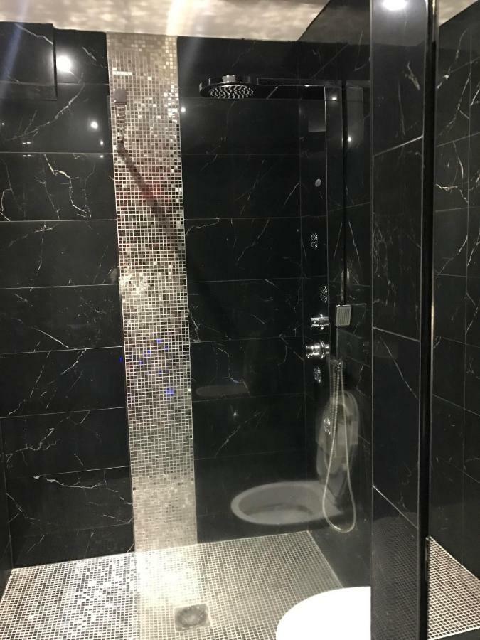 Le Love Spa リヨン エクステリア 写真